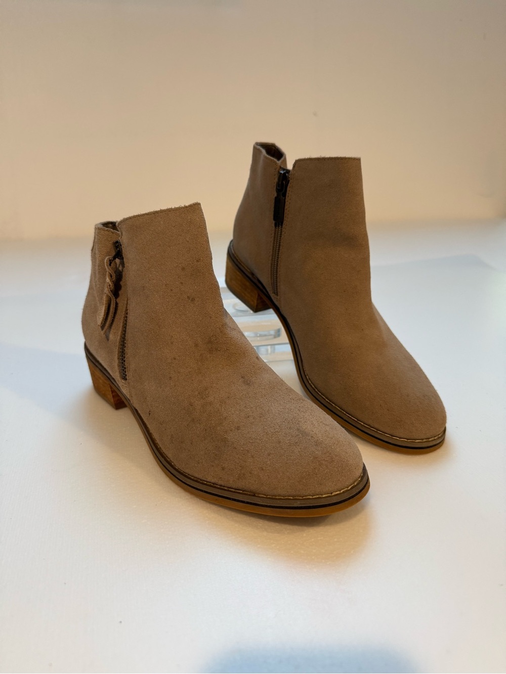Blondo Women’s Size 9M Waterproof Taupe Suede Ankle Boots Double Zip Booties